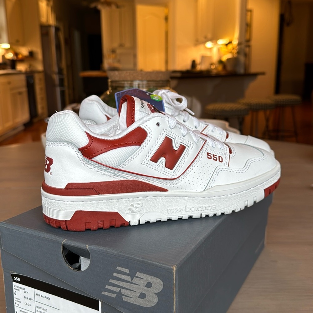 New balance 550 -White Red (womens 6-mens 4.5)